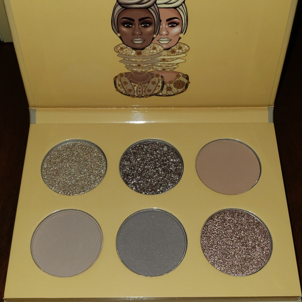 Juvias" taupe " palette